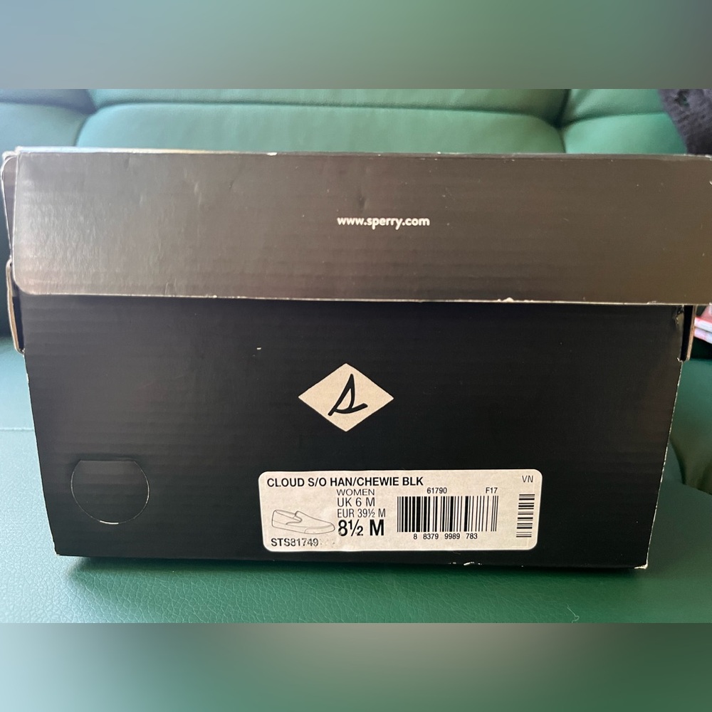BRAND NEW SPERRY Women’s 8.5
Star Wars Cloud Slip-on Han and Chewie Sneakers - Picture 3 of 6